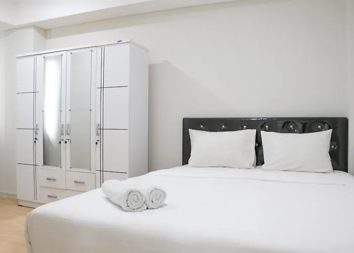 Comfort 2Br At Daan Mogot City Apartment By Travelio