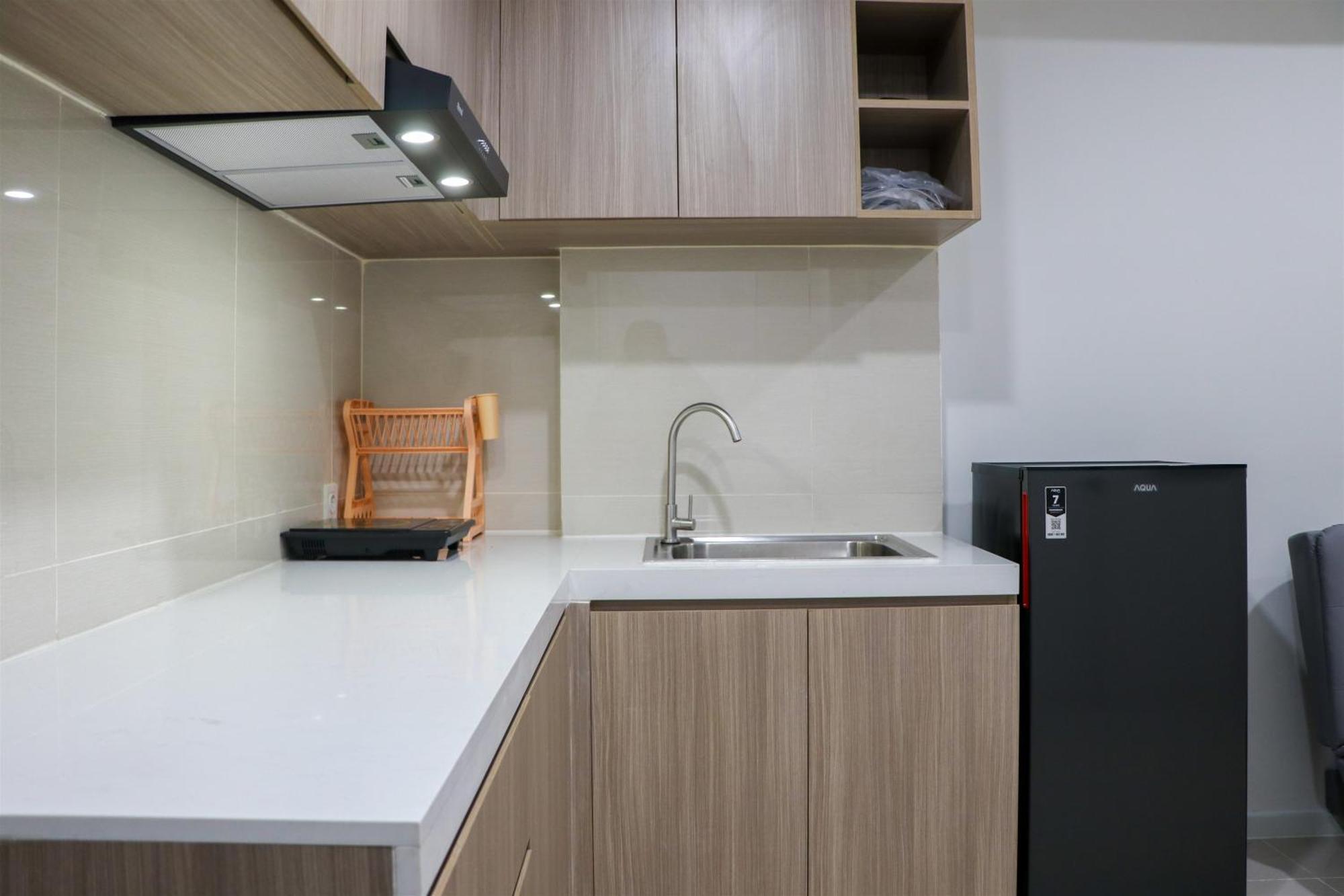 Apartment Comfort 2br At Daan Mogot By Travelio